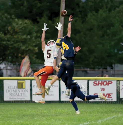 Tigers lose heartbreaker to Moorefield, 33-30